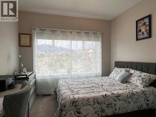 457 4 Th Street, Vernon, BC - Indoor Photo Showing Bedroom