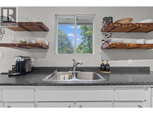 3091 28 Avenue Ne, Salmon Arm, BC - Indoor Photo Showing Kitchen With Double Sink