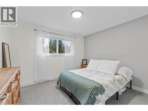 3091 28 Avenue Ne, Salmon Arm, BC - Indoor Photo Showing Bedroom