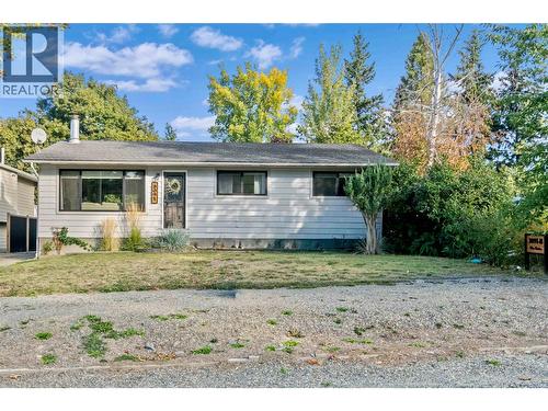 3091 28 Avenue Ne, Salmon Arm, BC - Outdoor