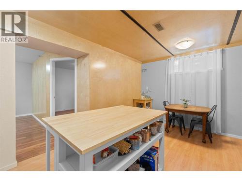 3091 28 Avenue Ne, Salmon Arm, BC - Indoor