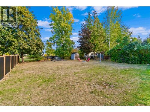 3091 28 Avenue Ne, Salmon Arm, BC - Outdoor