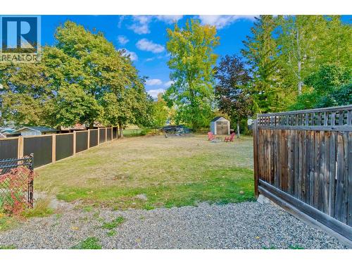 3091 28 Avenue Ne, Salmon Arm, BC - Outdoor