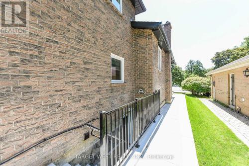 1263 Crestdale Road, Mississauga, ON - Outdoor With Exterior