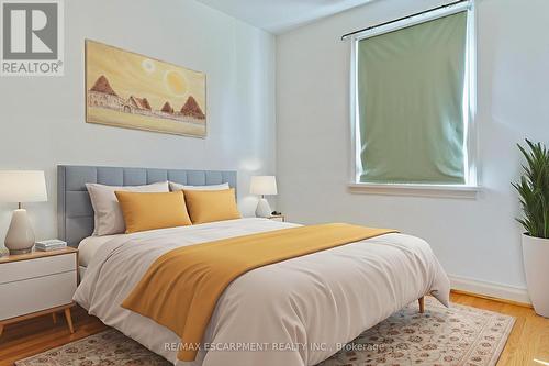 2510 Donnavale Drive, Mississauga, ON - Indoor Photo Showing Bedroom