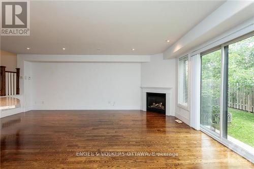 140 Montauk Pvt, Ottawa, ON - Indoor With Fireplace