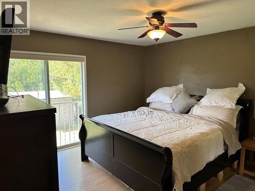 5246 Haynes Road, Oliver, BC - Indoor Photo Showing Bedroom