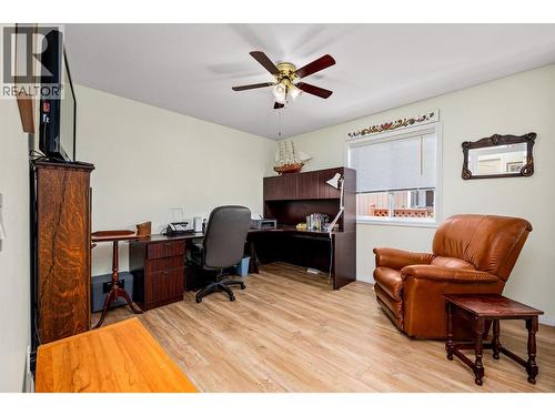 1160 Kneller Court, Kelowna, BC - Indoor