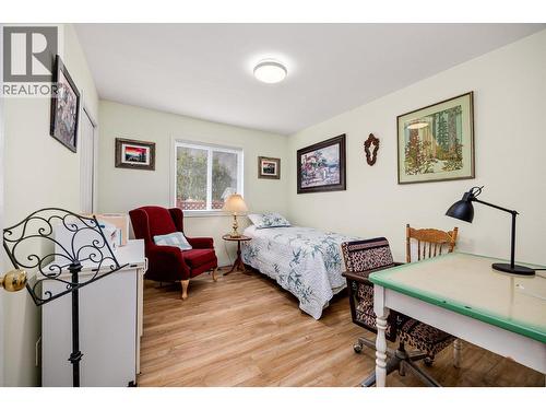 1160 Kneller Court, Kelowna, BC - Indoor Photo Showing Bedroom