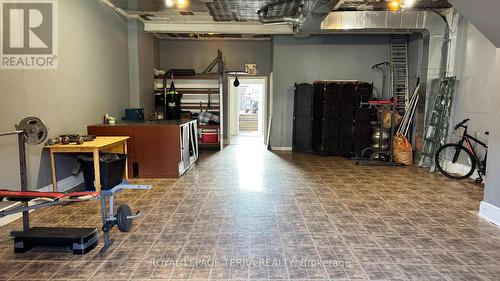 772 Barton Street E, Hamilton, ON 