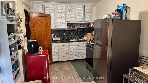 772 Barton Street E, Hamilton, ON 