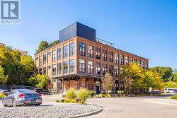 101 - 24 CEDAR STREET  Cambridge, ON N1S 0B2