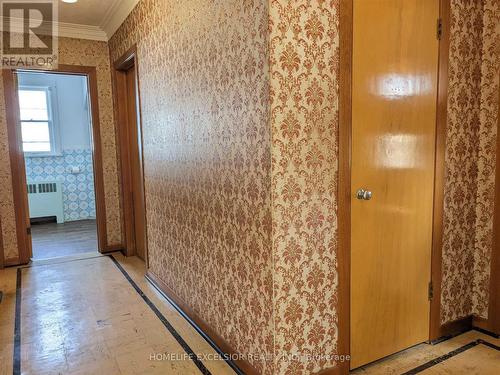 1482 Simcoe Street N, Oshawa, ON - Indoor Photo Showing Other Room