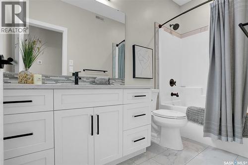 4244 Elderberry Crescent E, Regina, SK - Indoor Photo Showing Bathroom