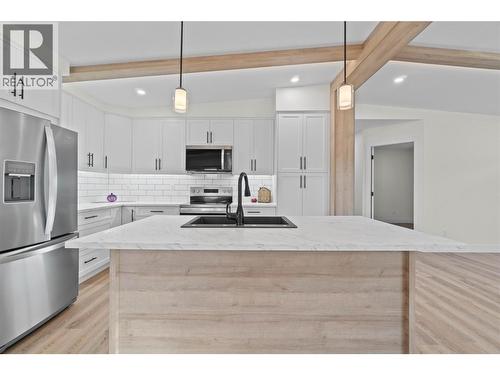 Island - 730 Elderberry Walk, Sicamous, BC 