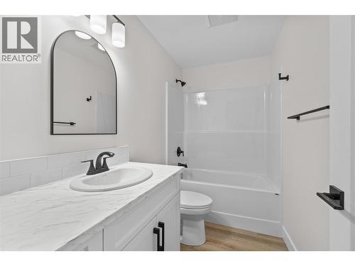 Washroom - 730 Elderberry Walk, Sicamous, BC 