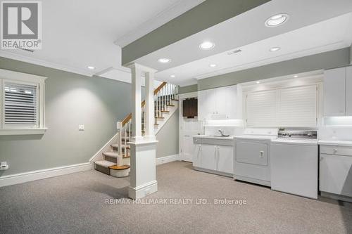 59 Centre Street W, Richmond Hill, ON - Indoor Photo Showing Laundry Room