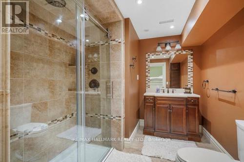 59 Centre Street W, Richmond Hill, ON - Indoor Photo Showing Bathroom