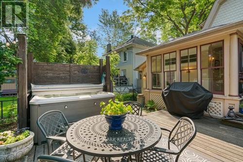 59 Centre Street W, Richmond Hill, ON - Outdoor With Deck Patio Veranda With Exterior