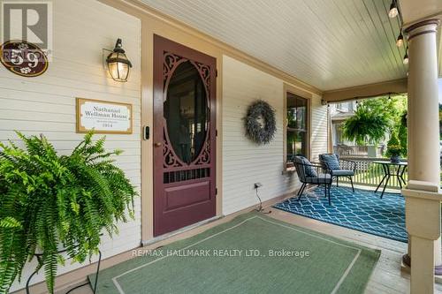 59 Centre Street W, Richmond Hill, ON - Outdoor With Deck Patio Veranda