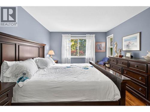 545 Glenmeadows Road Unit# 24, Kelowna, BC - Indoor Photo Showing Bedroom