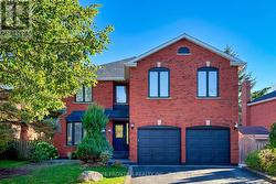 246 JELLEY AVENUE  Newmarket, ON L3X 1S6