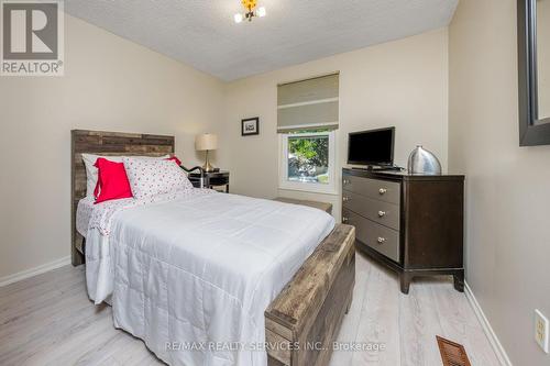 79 Royal Salisbury Way, Brampton, ON - Indoor Photo Showing Bedroom