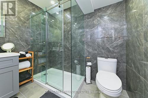 354 Plains Road W, Burlington, ON - Indoor Photo Showing Bathroom