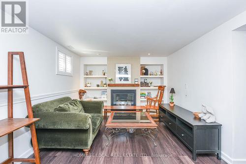 570 Exbury Crescent, Mississauga, ON - Indoor Photo Showing Living Room With Fireplace