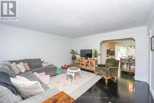 570 Exbury Crescent, Mississauga, ON - Indoor Photo Showing Living Room
