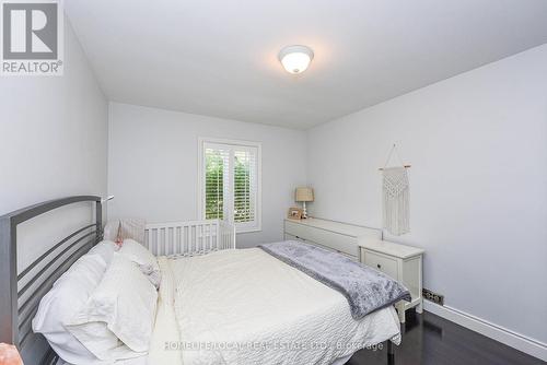 570 Exbury Crescent, Mississauga, ON - Indoor Photo Showing Bedroom