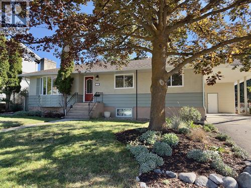1556 Duncan Avenue E, Penticton, BC - Outdoor With Facade