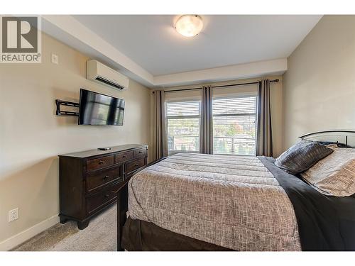 3205 Skyview Lane Unit# 205, West Kelowna, BC - Indoor Photo Showing Bedroom