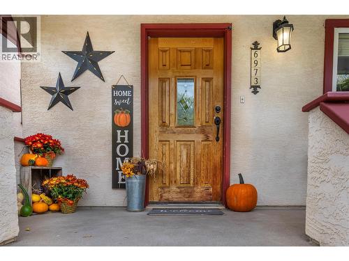 6973 Cummins Road, Vernon, BC - Outdoor With Exterior