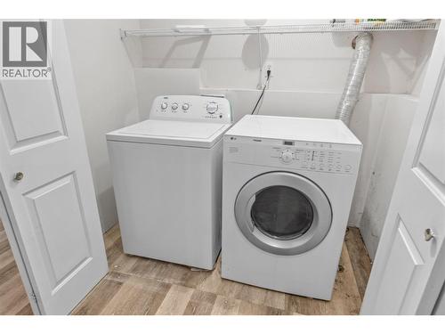 6973 Cummins Road, Vernon, BC - Indoor Photo Showing Laundry Room