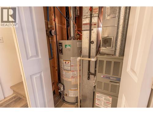 6973 Cummins Road, Vernon, BC - Indoor Photo Showing Basement