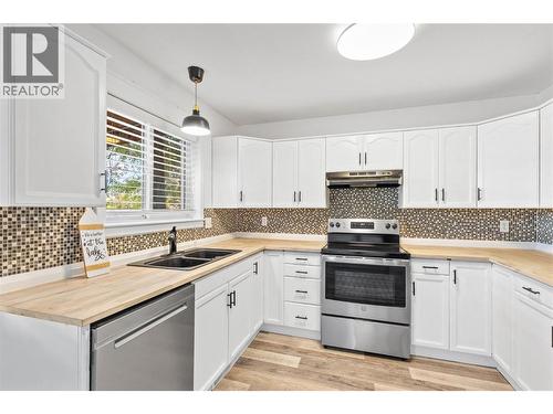 6973 Cummins Road, Vernon, BC - Indoor Photo Showing Kitchen With Double Sink