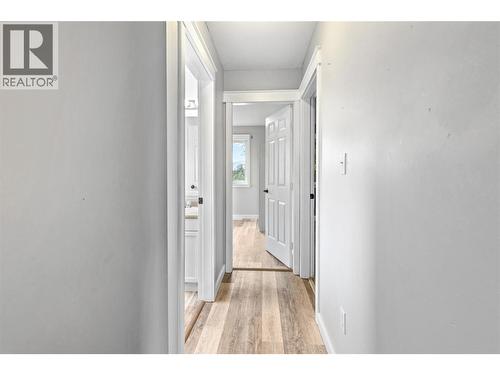 6973 Cummins Road, Vernon, BC - Indoor Photo Showing Other Room