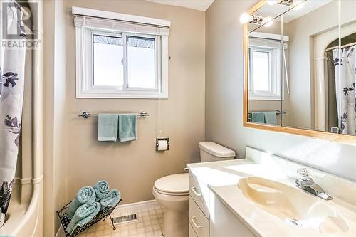 92 Ravina Avenue, Garson, ON - Indoor Photo Showing Bathroom