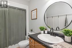 Main level 4 pc bath - 