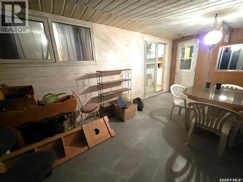 304 3Rd Street N, Cabri, SK - Indoor