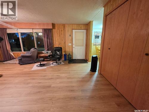 304 3Rd Street N, Cabri, SK - Indoor Photo Showing Other Room