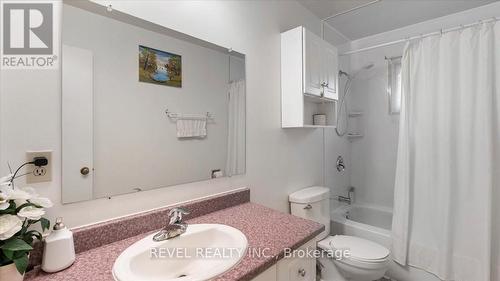 12 Chown Crescent, Belleville, ON - Indoor Photo Showing Bathroom