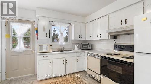 12 Chown Crescent, Belleville, ON - Indoor Photo Showing Kitchen With Double Sink