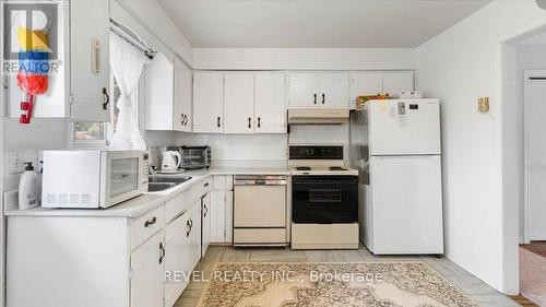 12 Chown Crescent, Belleville, ON - Indoor Photo Showing Kitchen With Double Sink