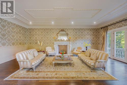 32 Arjay Crescent, Toronto, ON - Indoor