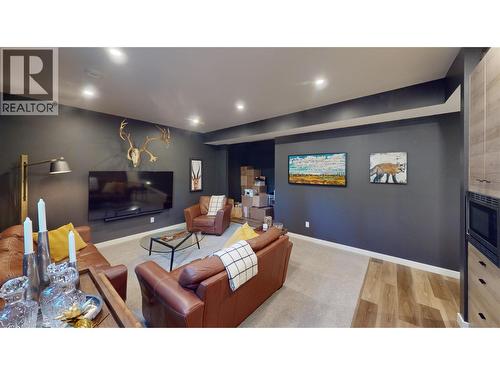 4881 Pedley Heights Court, Windermere, BC - Indoor