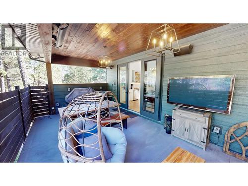 4881 Pedley Heights Court, Windermere, BC - Indoor Photo Showing Other Room