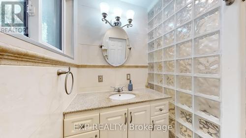 24762 Weirs Side Road, Georgina, ON - Indoor Photo Showing Bathroom
