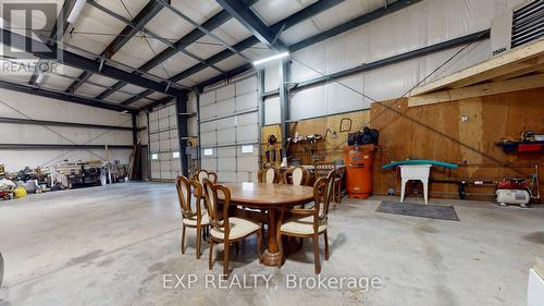 24762 Weirs Side Road, Georgina, ON - Indoor Photo Showing Garage
